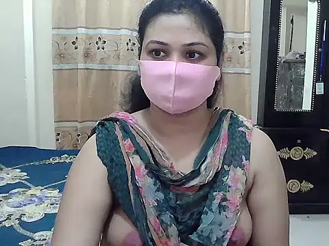 Snapshot of Elena_cruz5 chatting on 10/19/25, 03:23 Elena cruz5 online show from 10/19/25, 03:23