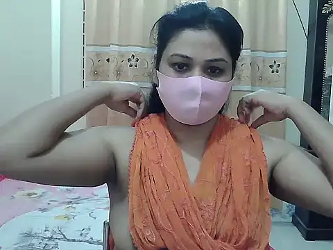 Snapshot of Elena_cruz5 chatting on 11/12/25, 12:38 Elena cruz5 online show from 11/12/25, 12:38