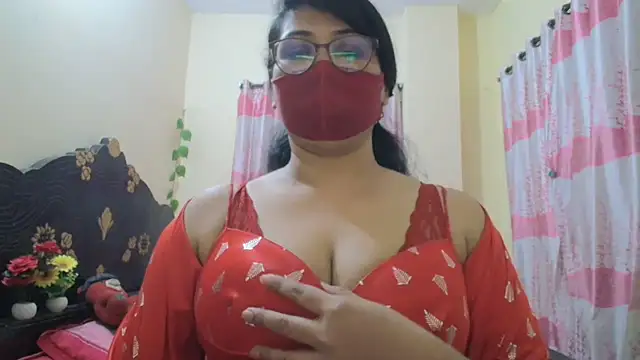 Snapshot of Elena_cruz5 chatting on 03/13/26, 06:36 Elena cruz5 online show from 03/13/26, 06:36