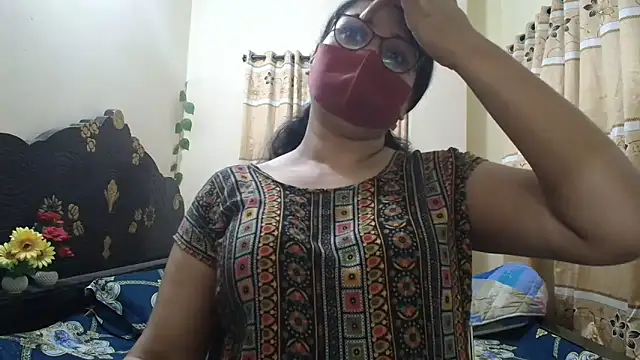 Snapshot of Elena_cruz5 chatting on 03/19/26, 08:13 Elena cruz5 online show from 03/19/26, 08:13