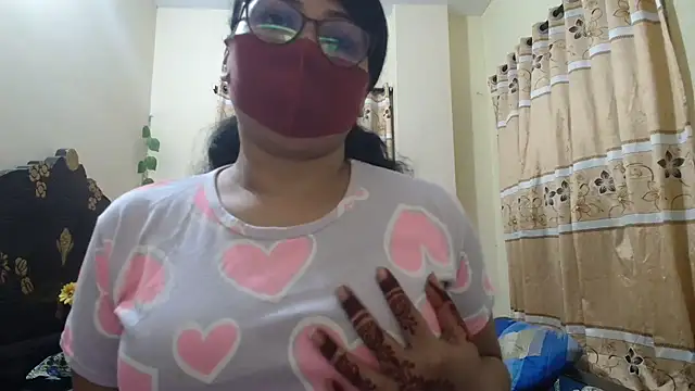 Snapshot of Elena_cruz5 chatting on 03/21/26, 03:59 Elena cruz5 online show from 03/21/26, 03:59
