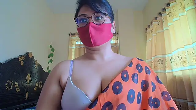 Snapshot of Elena_cruz5 chatting on 03/24/26, 06:29 Elena cruz5 online show from 03/24/26, 06:29