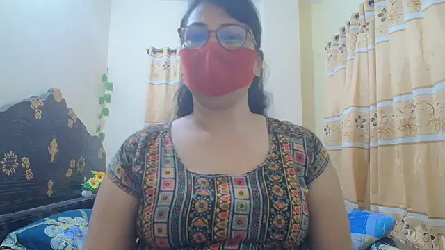 Snapshot of Elena_cruz5 chatting on 03/25/26, 06:58 Elena cruz5 online show from 03/25/26, 06:58