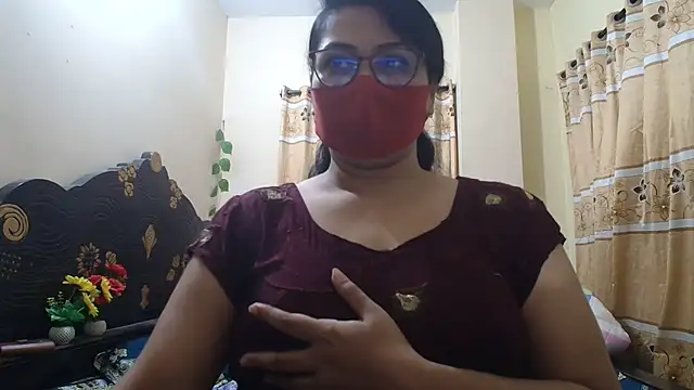 Snapshot of Elena_cruz5 chatting on 04/08/26, 02:50 Elena cruz5 online show from 04/08/26, 02:50