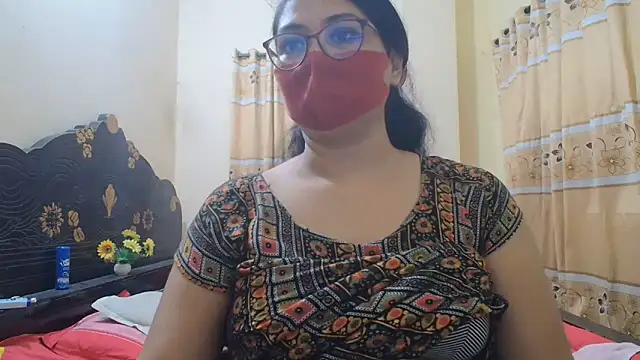 Snapshot of Elena_cruz5 chatting on 07/01/26, 02:07 Elena cruz5 online show from 07/01/26, 02:07