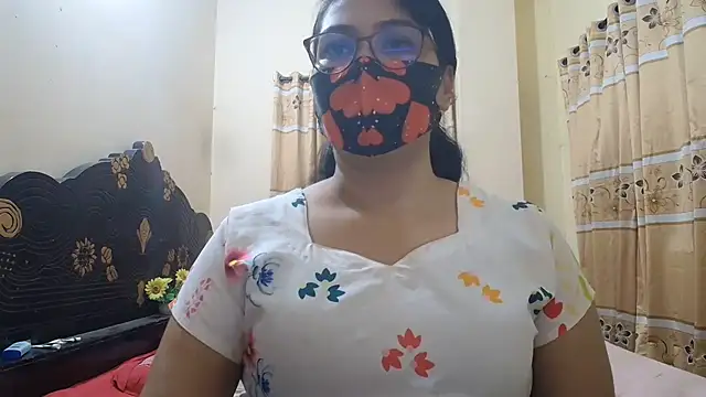 Snapshot of Elena_cruz5 chatting on 07/11/26, 05:26 Elena cruz5 online show from 07/11/26, 05:26