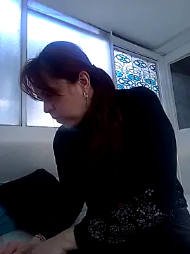 Snapshot of CARITOMIO chatting on 11/19/25, 09:04 CARITOMIO online show from 11/19/25, 09:04