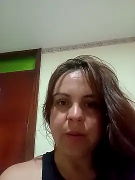 Snapshot of CARITOMIO chatting on 12/01/25, 01:21 CARITOMIO online show from 12/01/25, 01:21