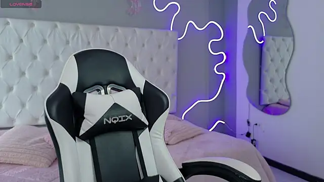 Emma visconti online show from 09/24/25, 12:41