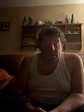 Stephanie1984 online show from 10/30/25, 12:01