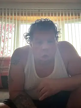 Stephanie1984 online show from 10/31/25, 12:17