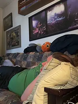 Stephanie1984 online show from 03/18/26, 05:21