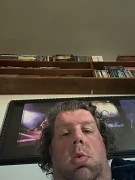 Snapshot of Stephanie1984 chatting on 04/18/26, 07:18 Stephanie1984 online show from 04/18/26, 07:18