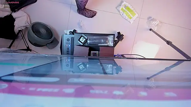 Mia Valentine  online show from 11/25/25, 08:31