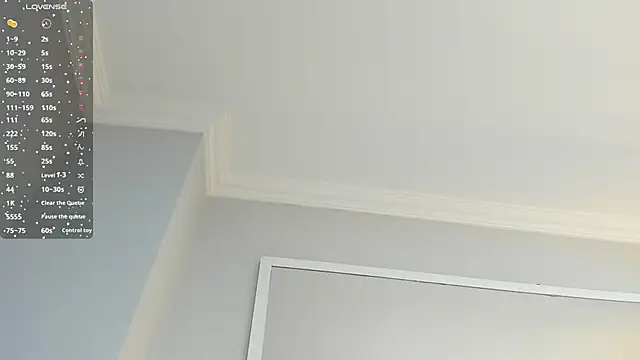 Mia Valentine  online show from 12/17/25, 08:26