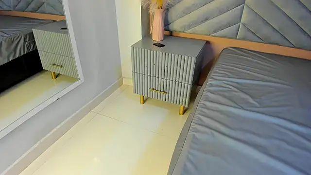 Mia Valentine  online show from 02/14/26, 07:10