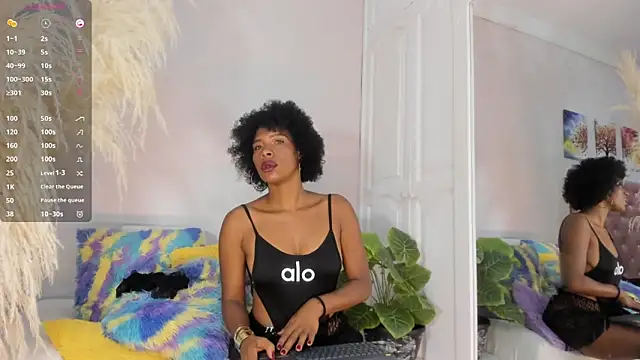 CardyKambell1 online show from 09/12/25, 04:12