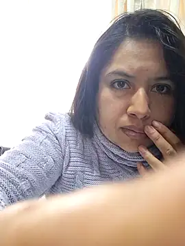 Snapshot of Amapola_blue chatting on 11/28/25, 02:31 Amapola blue online show from 11/28/25, 02:31