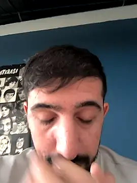 Snapshot of ahmet4090 chatting on 10/13/25, 01:55 ahmet4090 online show from 10/13/25, 01:55