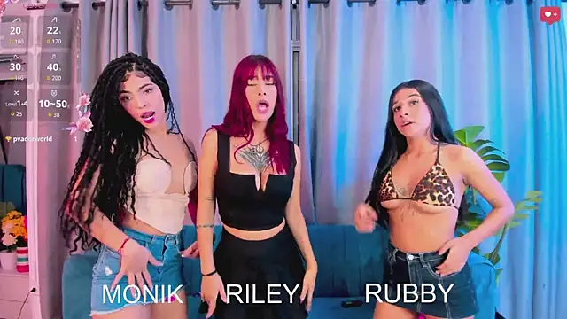 Snapshot of Evil_Giirls chatting on 10/05/25, 01:59 Evil Giirls online show from 10/05/25, 01:59