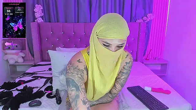 Nayla-Mouna online show from 03/05/26, 07:54