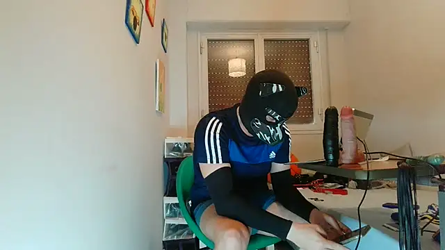 Maskpor2022 online show from 03/27/26, 04:18