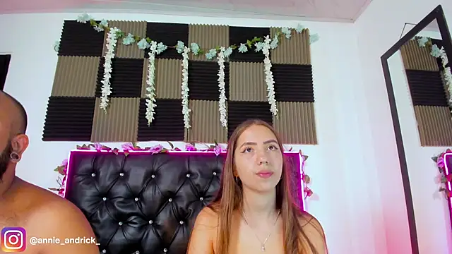  leda swan  online show from 05/04/26, 02:07