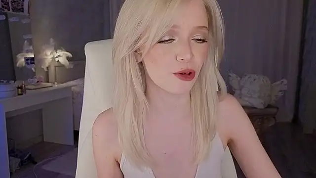 I am joss online show from 04/14/26, 09:32