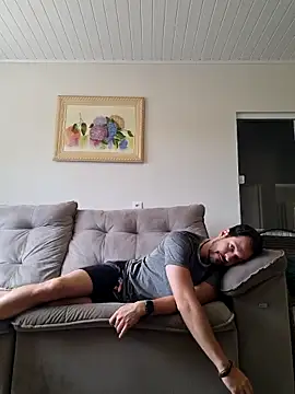 Snapshot of dancaEstrip chatting on 09/11/25, 03:56 dancaEstrip online show from 09/11/25, 03:56