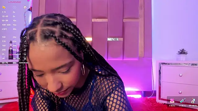 Snapshot of AikoSnow chatting on 09/13/25, 06:40 AikoSnow online show from 09/13/25, 06:40