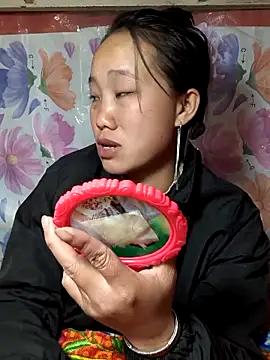 liu-liusexy online show from 11/26/25, 02:07