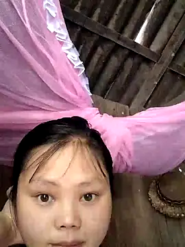 Snapshot of omiu-baby chatting on 05/06/26, 06:52 omiu-baby online show from 05/06/26, 06:52