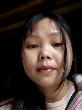 Snapshot of omiu-baby chatting on 05/09/26, 11:32 omiu-baby online show from 05/09/26, 11:32
