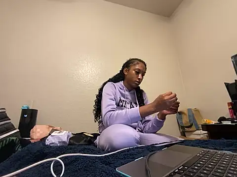 Brooke012 online show from 04/04/26, 09:01