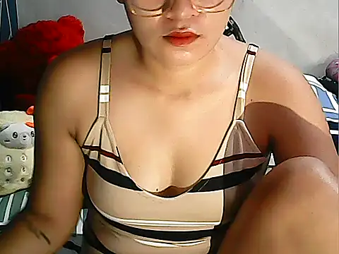 Snapshot of xxkitty27xx chatting on 09/12/25, 01:38 xxkitty27xx online show from 09/12/25, 01:38