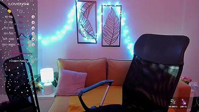 Snapshot of Hailey_Foxy chatting on 10/06/25, 08:45 Hailey Foxy online show from 10/06/25, 08:45