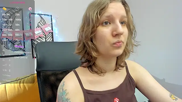 Hailey Foxy online show from 01/12/26, 10:42