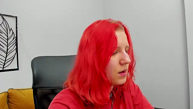 Hailey Foxy online show from 04/24/26, 12:07