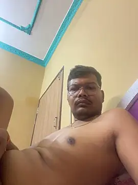 Snapshot of kunwarahuji chatting on 09/17/25, 08:10 kunwarahuji online show from 09/17/25, 08:10