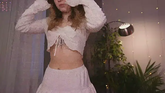 Lina Glow online show from 03/19/26, 06:50