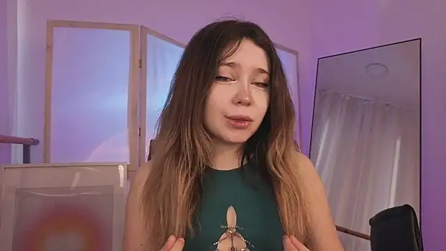 Lina Glow online show from 04/13/26, 06:52