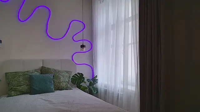 Lina Glow online show from 04/29/26, 06:39