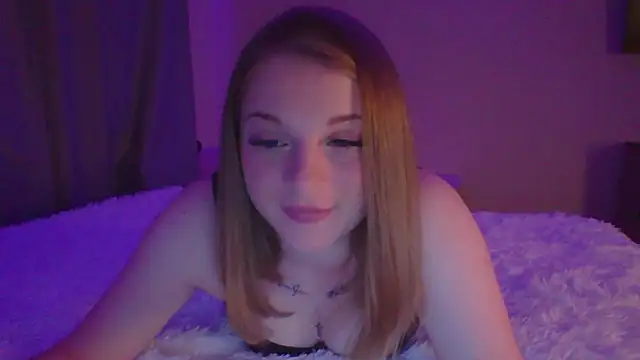 Snapshot of Star_Girlish chatting on 09/18/25, 09:06 Star Girlish online show from 09/18/25, 09:06