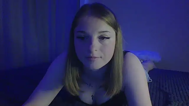 Snapshot of Star_Girlish chatting on 10/05/25, 11:52 Star Girlish online show from 10/05/25, 11:52