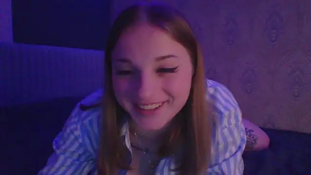 Star Girlish online show from 12/21/25, 08:38