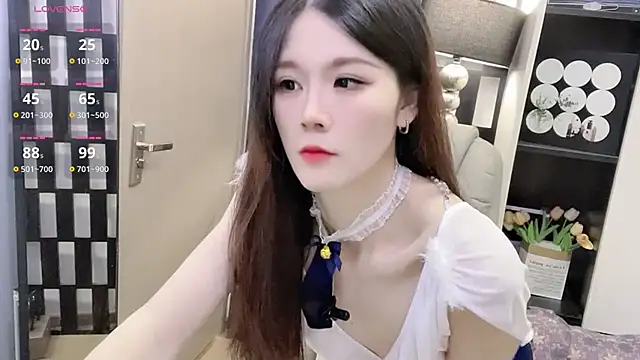 Yueyue-MM online show from 11/25/25, 01:27