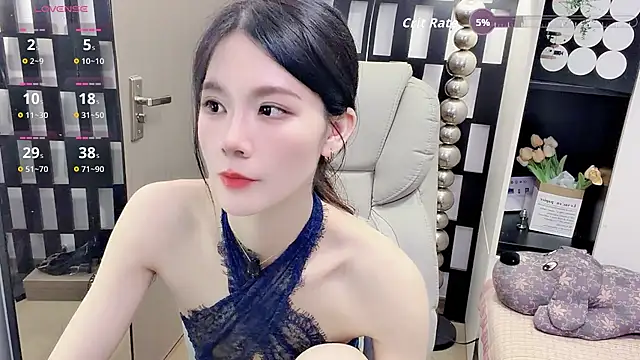 Yueyue-MM online show from 05/12/26, 12:57