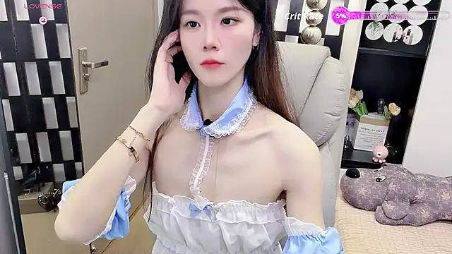 Yueyue-MM online show from 07/15/26, 01:11