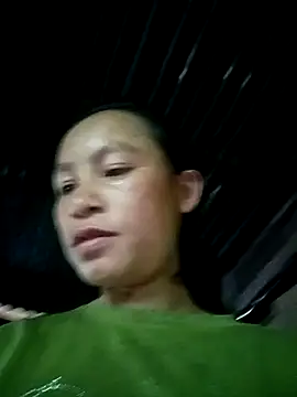 Snapshot of simi-lucy chatting on 09/24/25, 01:20 simi-lucy online show from 09/24/25, 01:20