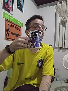 dinho carioca online show from 12/05/25, 07:50